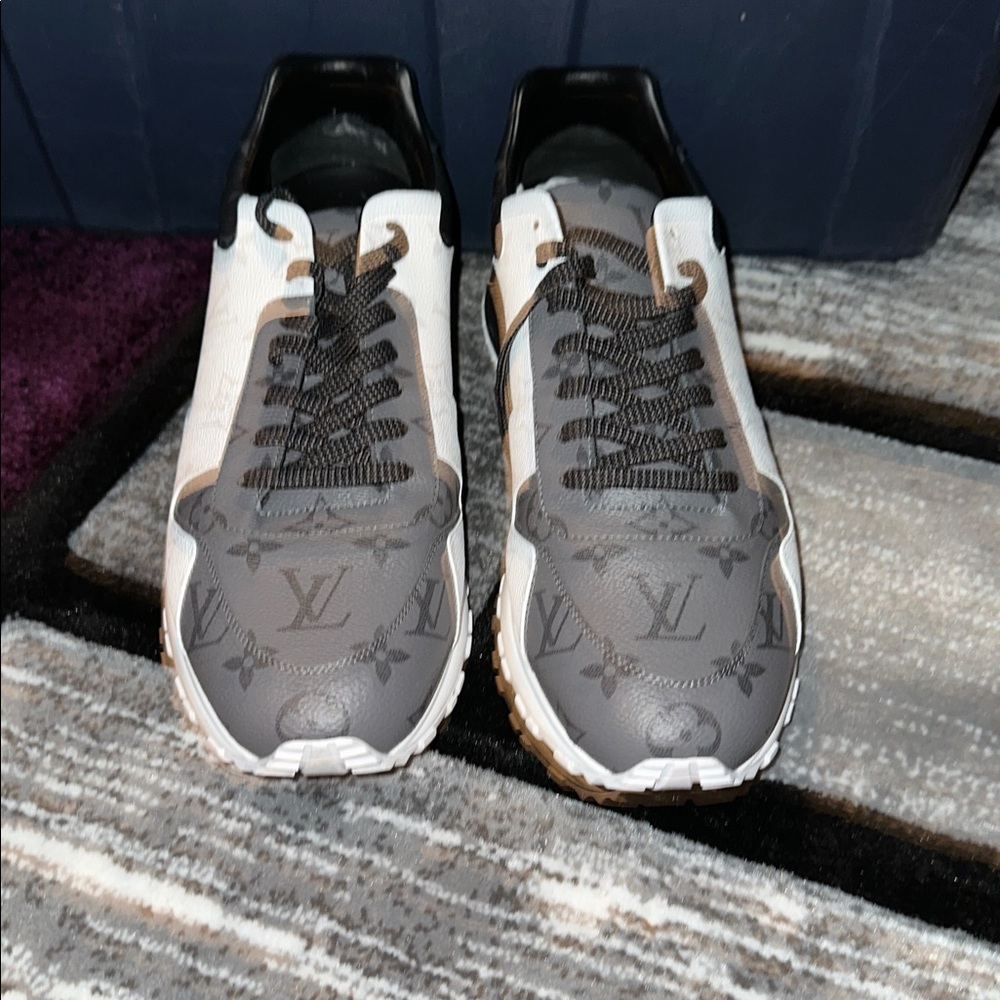 Louis Vuitton Gray and White Monogram Men’s Low-Top Sneakers